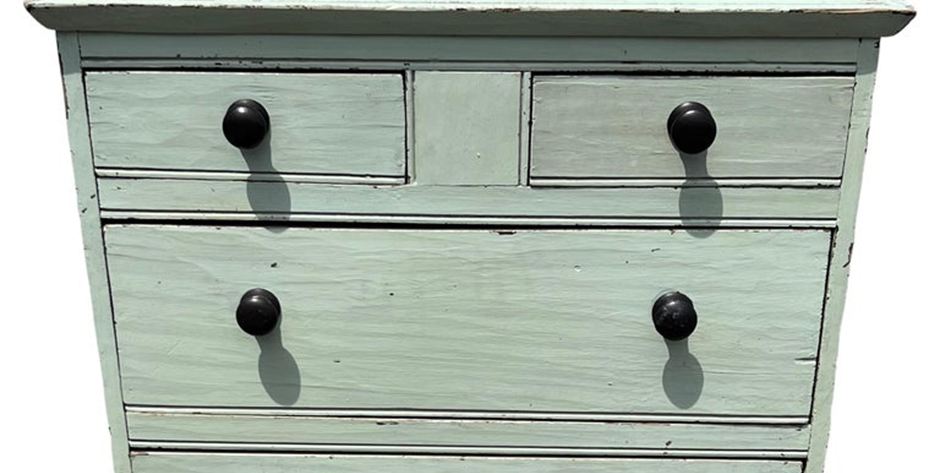 DIY Mint Dresser