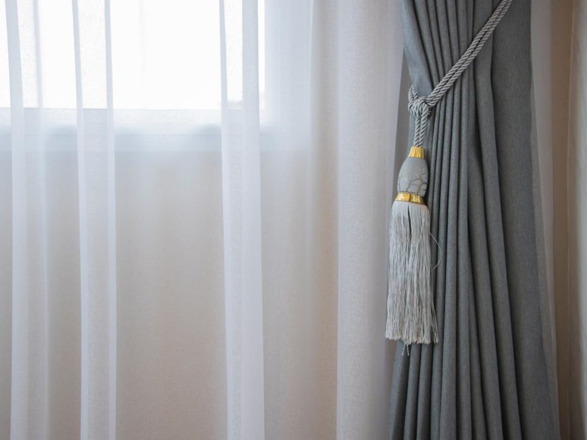 Foldable Curtain Closets for Flexibility