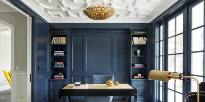 Hale Navy - Benjamin Moore