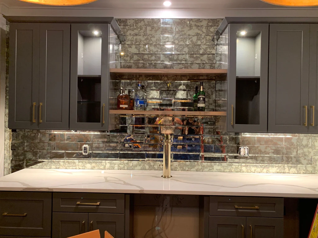 Mirror Backsplash .jpg